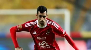 رحلة 20 يومًا.. جلسة خاصة تنقذ بلعمري من دكة البدلاء في النادي الأهلي